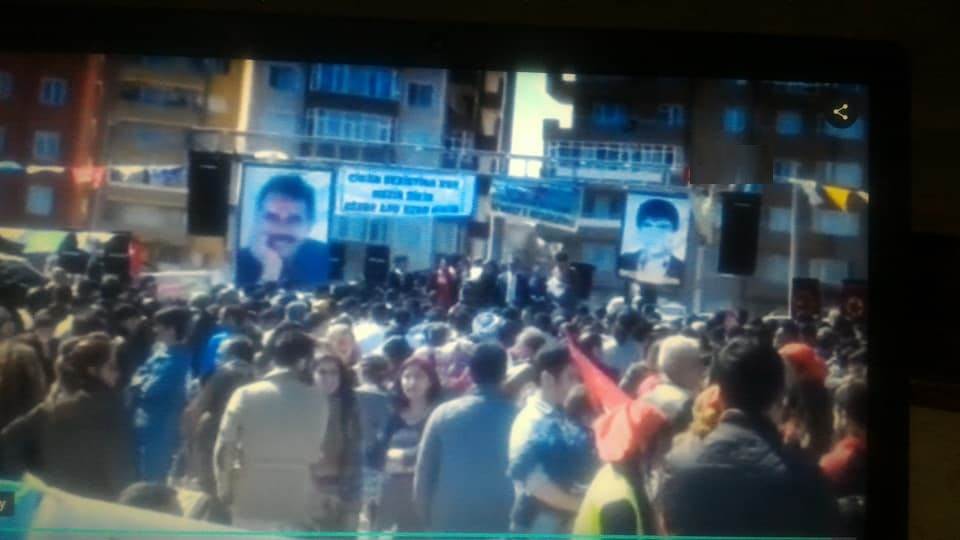 APO ve PKK Bayrakları Altında Barış Güvercini ÜLGÜR GÖKHAN (Video Haber) 25 13