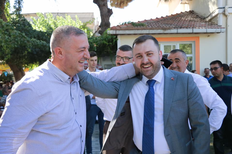 İki Yiğit Çıktı Meydane 2 geyik2