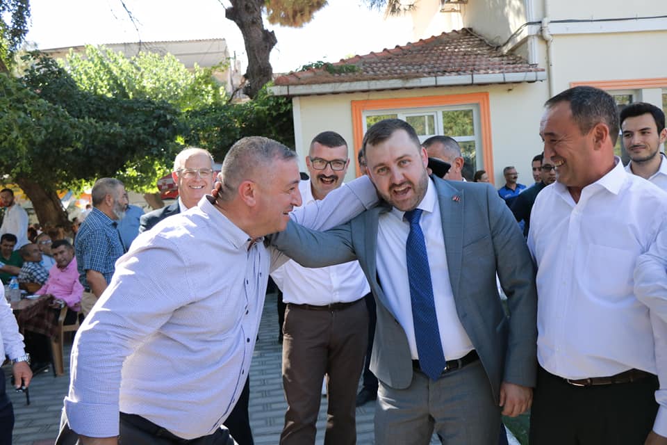 İki Yiğit Çıktı Meydane 5 geyik5
