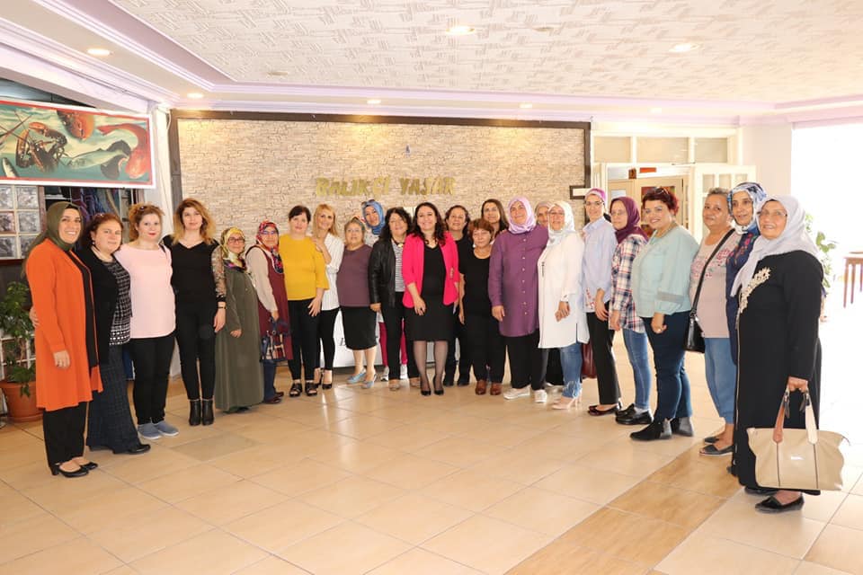 Turan ve Üstün AK Partili Kadınlar ile Kahvaltıda Buluştu 13 ak15