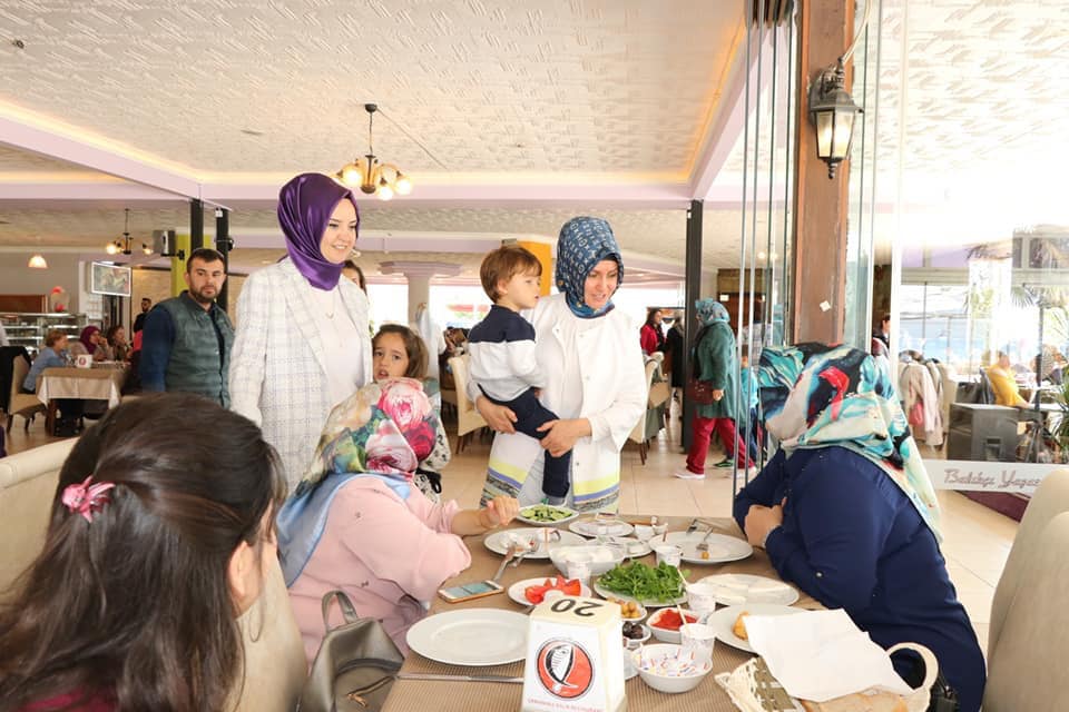 Turan ve Üstün AK Partili Kadınlar ile Kahvaltıda Buluştu 8 ak8