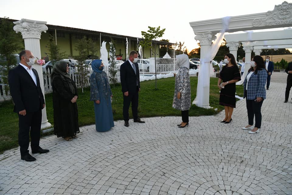DANİŞ AİLESİNİN MUTLU GÜNÜ.! 2 d3
