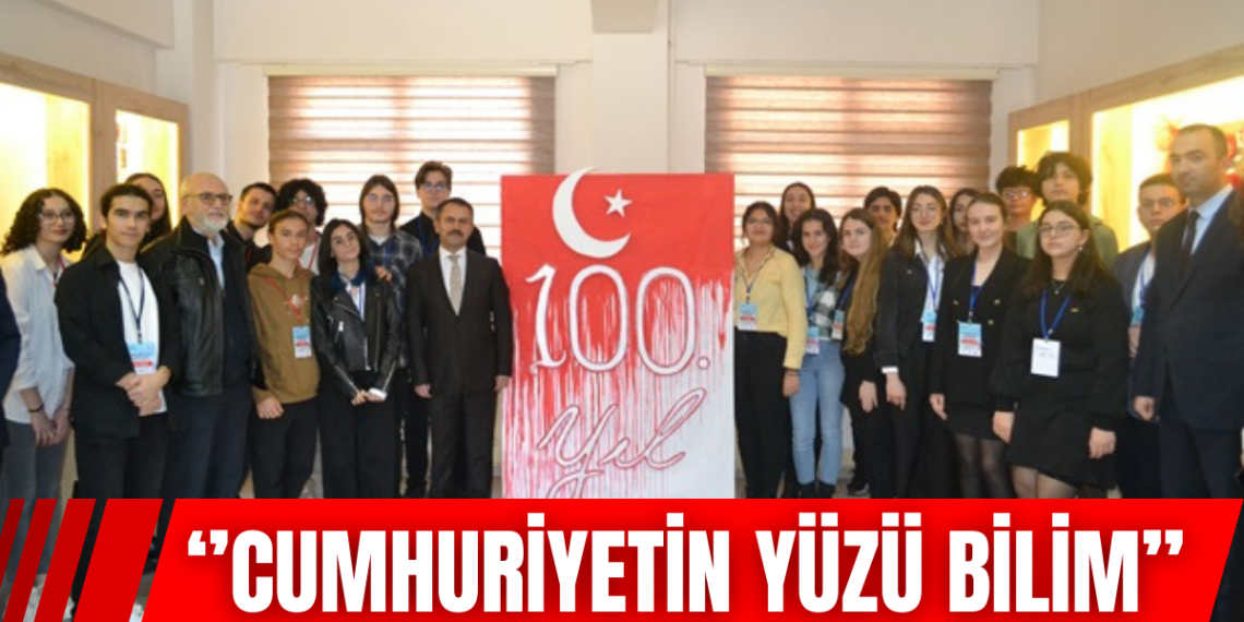 “Cumhuriyetin Yüzü Bilim” Adıyla Kongre Gerçekleştirildi..