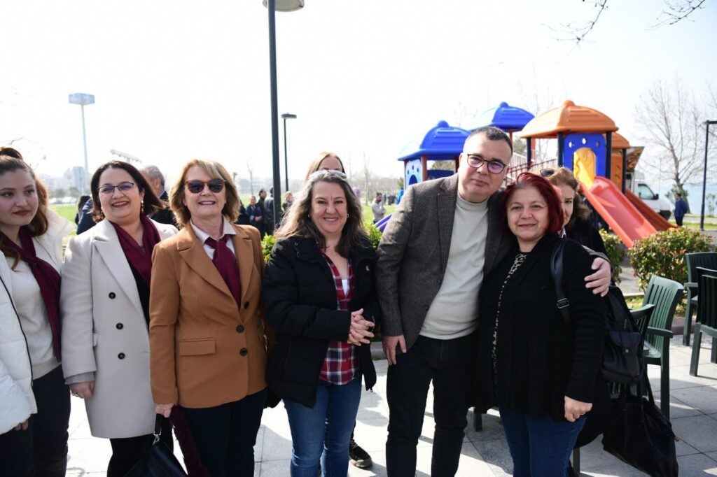 7A8A32B1 D1F7 4AD1 A5F6 11B98A2556E6