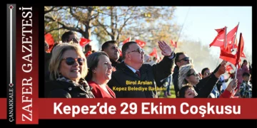 Kepez’de Bayraklar Gururla Dalgalandı