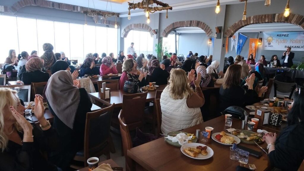 AK Parti Çanakkale Teşkilatı Kahvaltıda Buluştu 3 IMG 4965