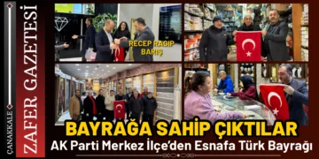 Çanakkale’de AK Parti Merkez İlçe Başkanlığı Çarşı Esnafına Türk Bayrağı Dağıttı 8 Çanakkale’de AK Parti Merkez İlçe Başkanlığı Çarşı Esnafına Türk Bayrağı Dağıttı